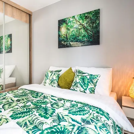 H2 Apartment- Gasiorowskich 4 - Parking Podziemny - Self Check In 24h - Mtp Targi - Pkp - Sklep Netto W Budynku شقة