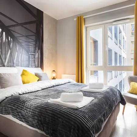 H2 Apartment- Gasiorowskich 4 - Parking Podziemny - Self Check In 24h - Mtp Targi - Pkp - Sklep Netto W Budynku شقة بوزنان