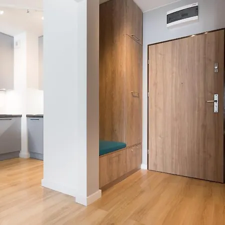 H2 Apartment- Gasiorowskich 4 - Parking Podziemny - Self Check In 24h - Mtp Targi - Pkp - Sklep Netto W Budynku شقة *